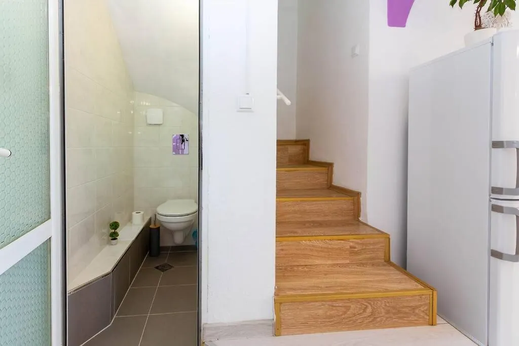 Apartment Sunny 2-Bedroom Maisonette Varna & Parking